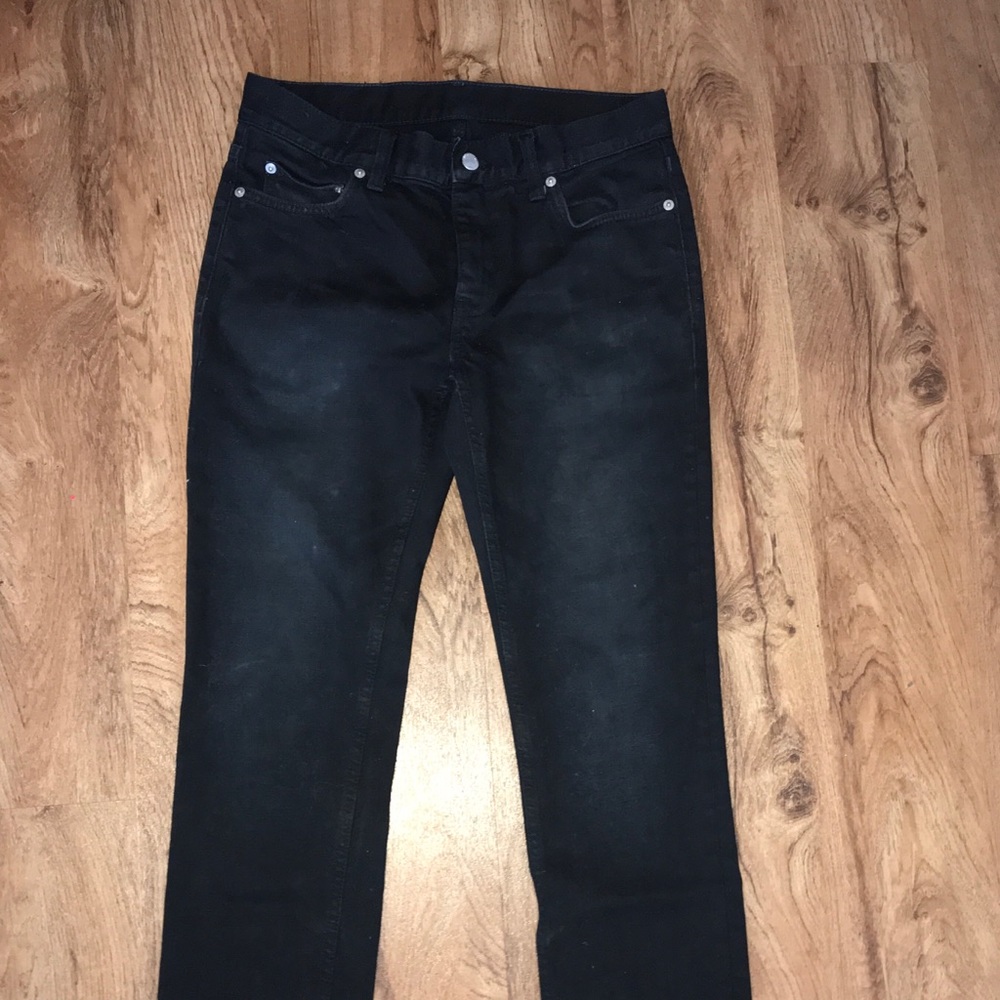 BLK DNM
